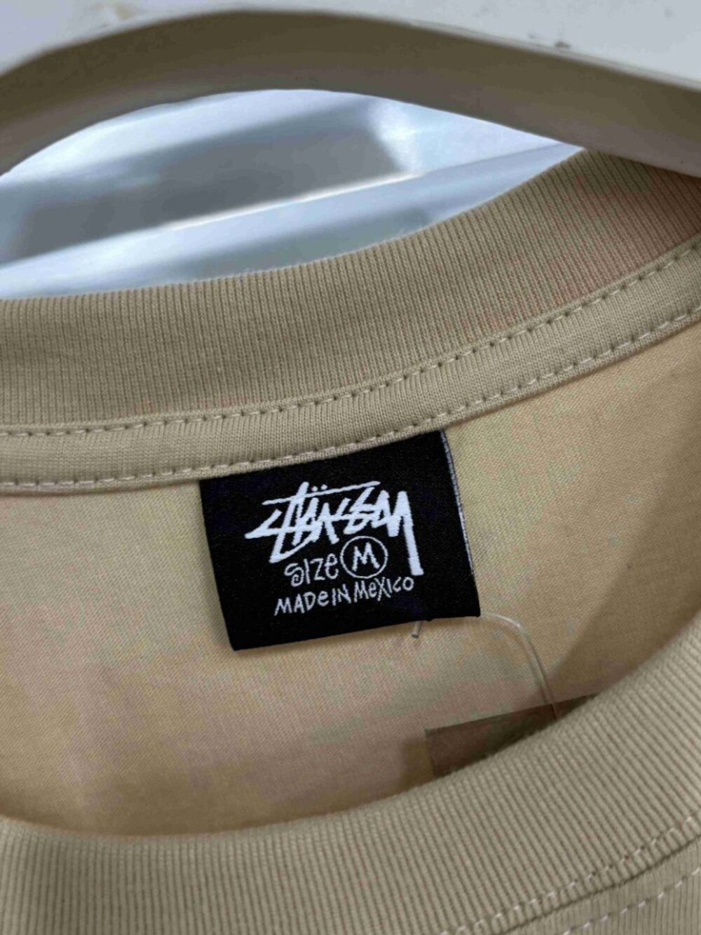 Stussy Beige Tee Purple Dice Back Print Small Chest Logo Streetwear T‑Shirt - Picture 3 of 6